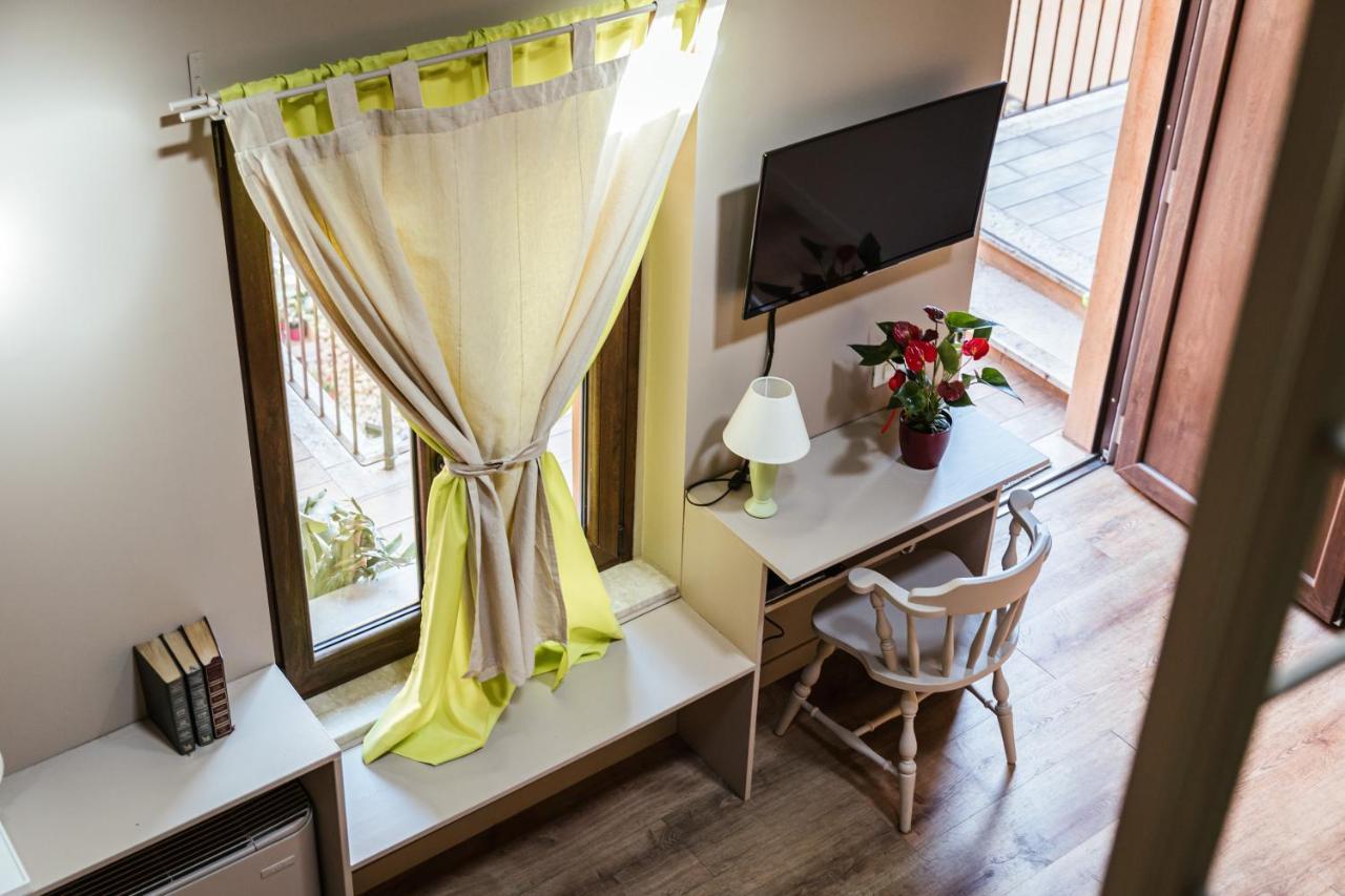 Antico Borgo B&B Con Spa - Adults Only Manerba del Garda Exteriér fotografie